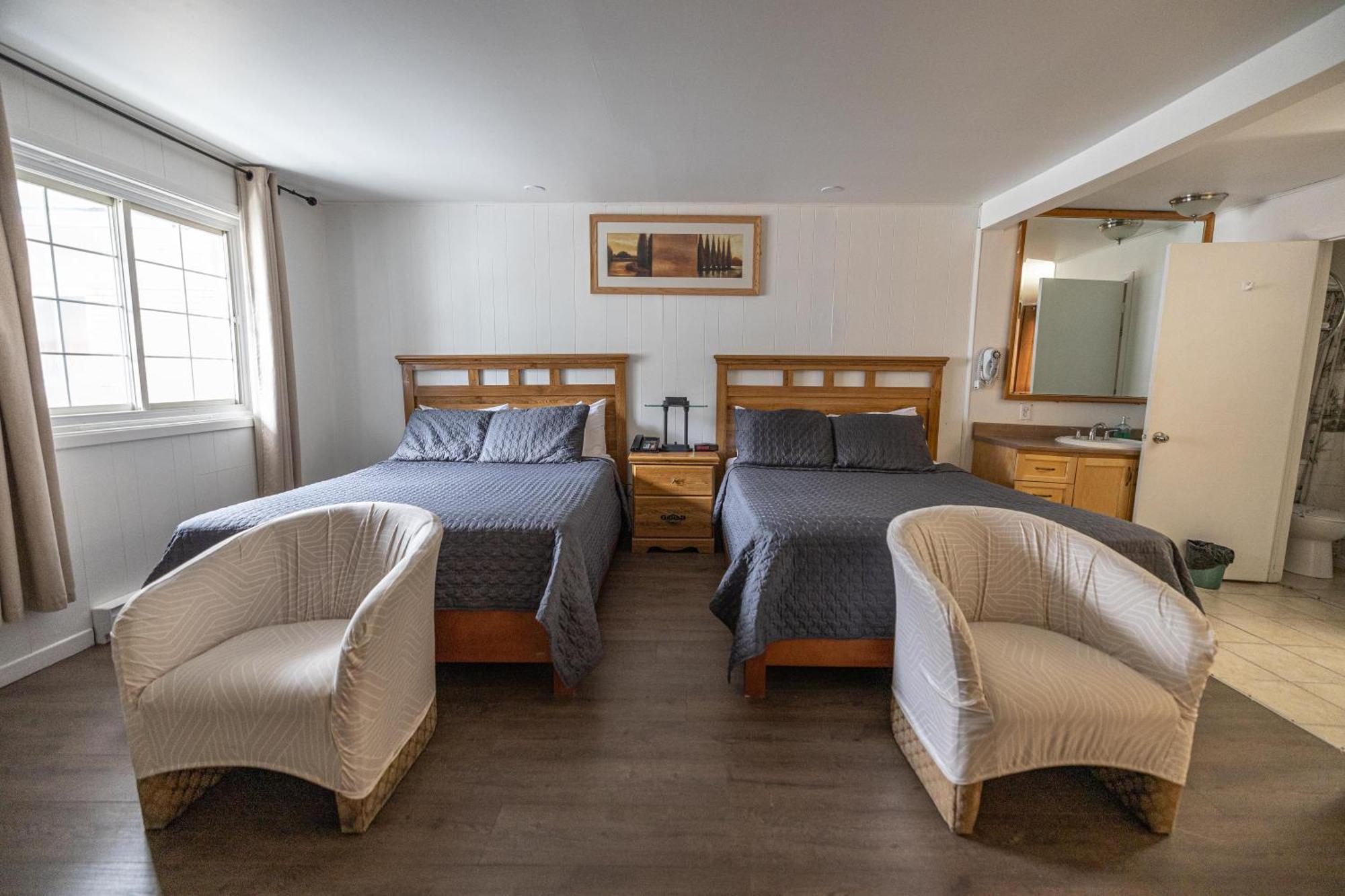 סנט-אן-דה-בופרה Motel Deblois מראה חיצוני תמונה